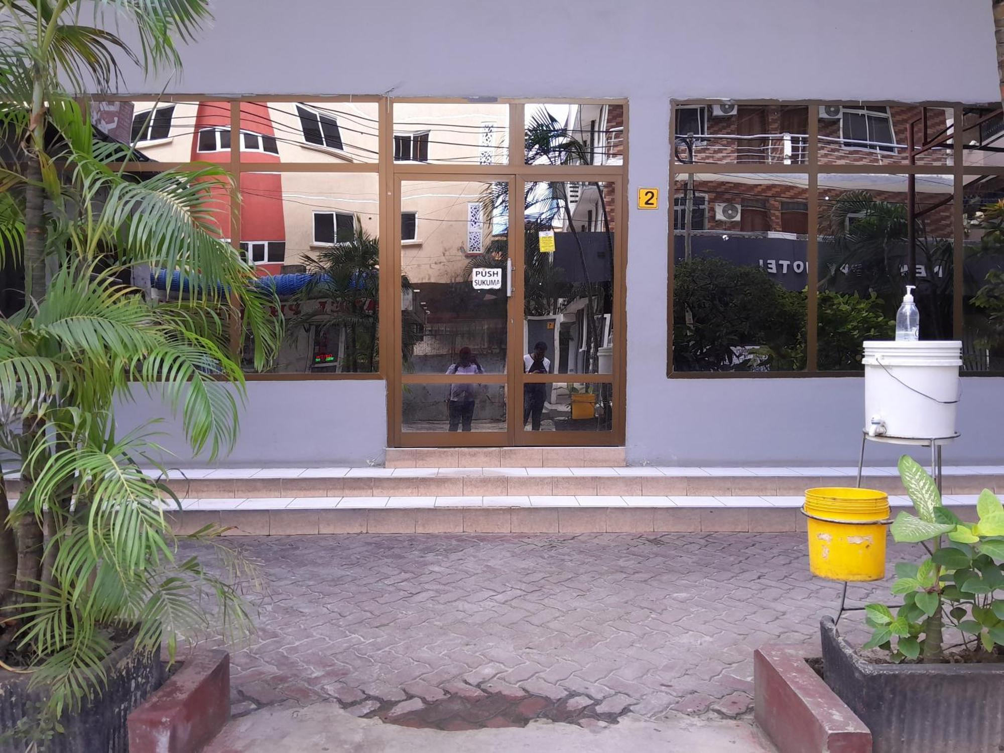 Hotel Ideal Dar es Salaam Exterior photo
