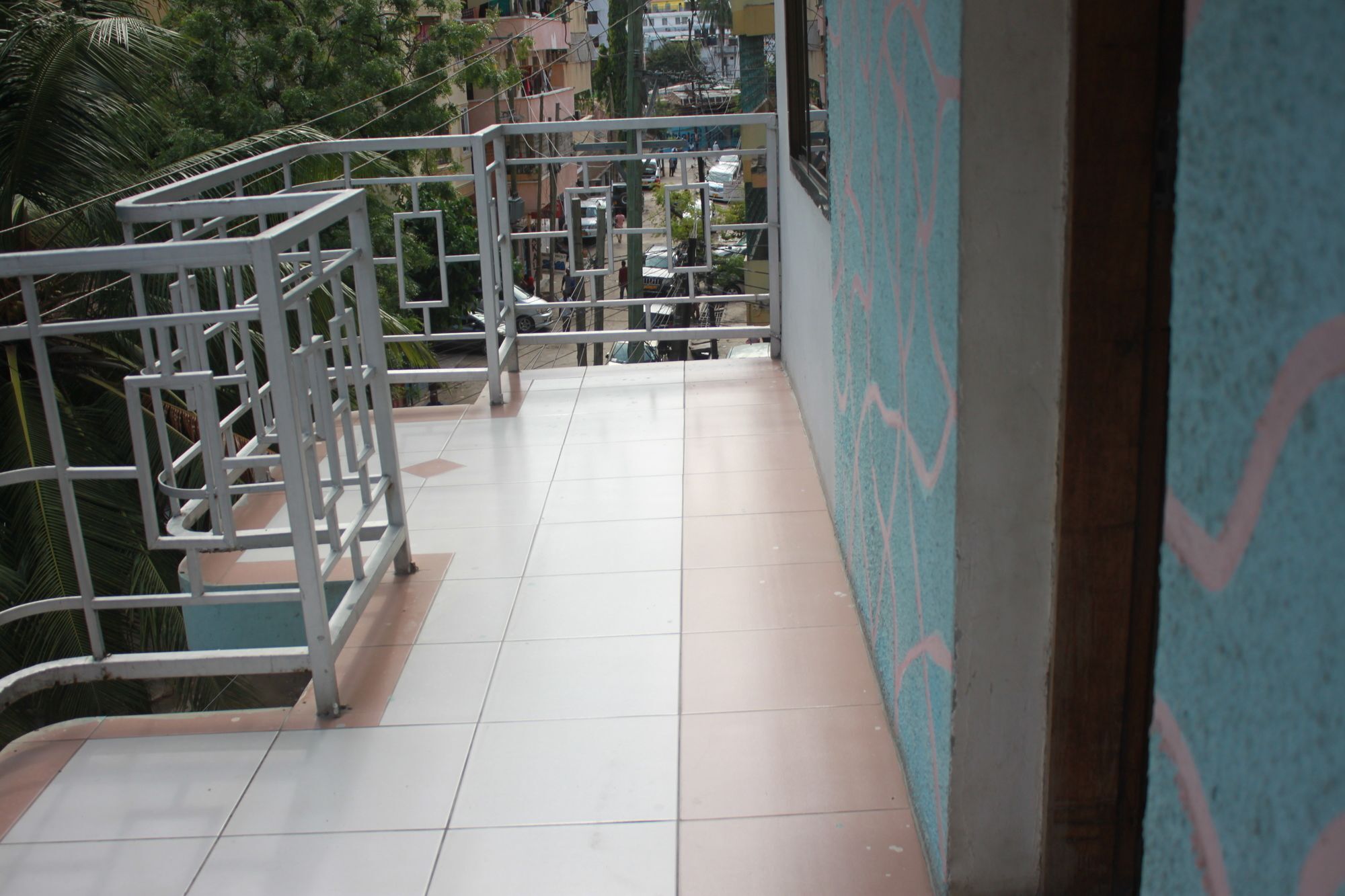 Hotel Ideal Dar es Salaam Exterior photo