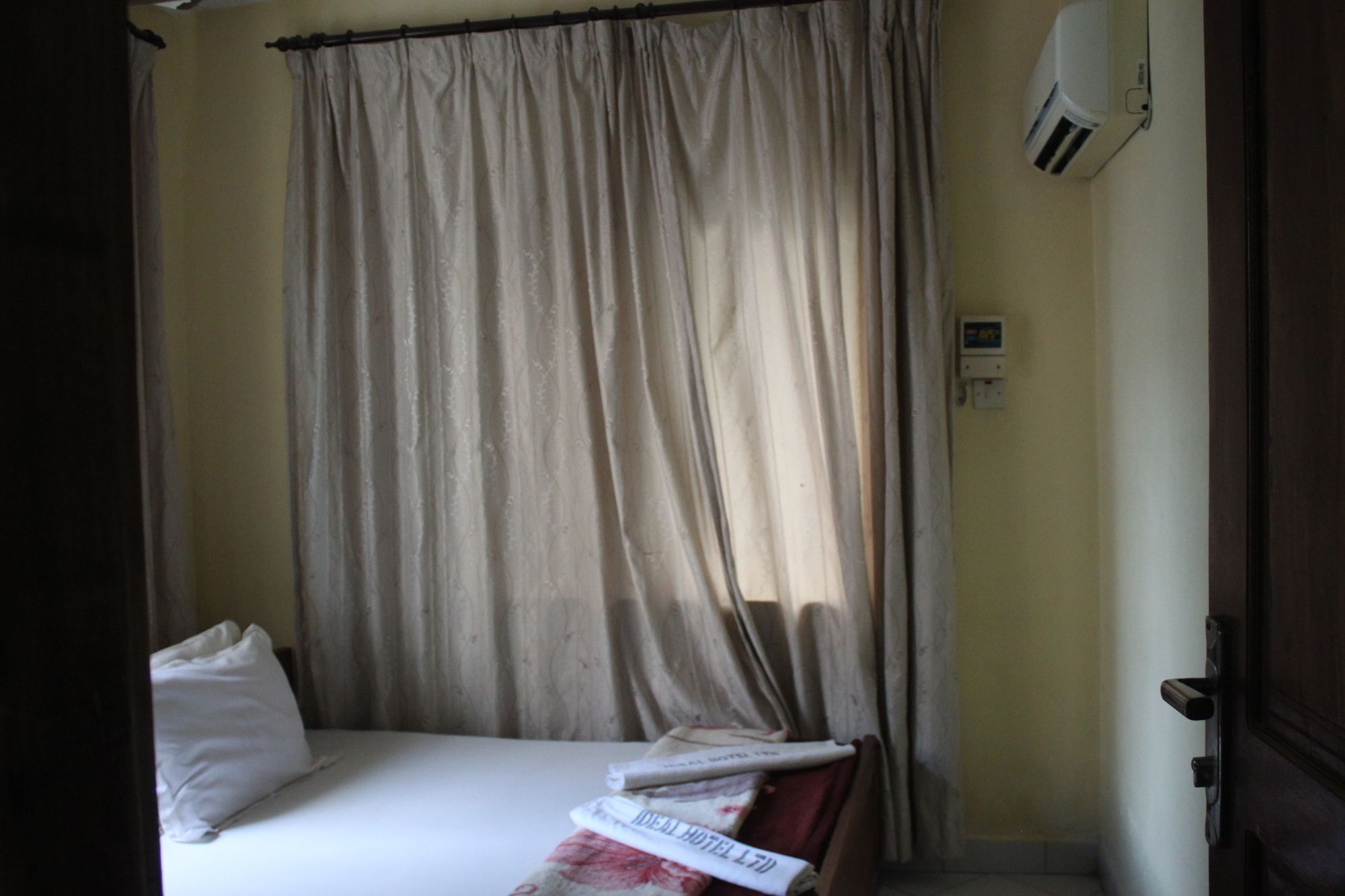 Hotel Ideal Dar es Salaam Exterior photo